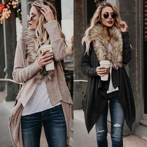 cardigan with fur collar