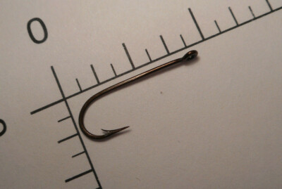 100 Mustad no.8 A++ Streamer Fly Tying Hooks straight, 2 Ex Long Norway 9673