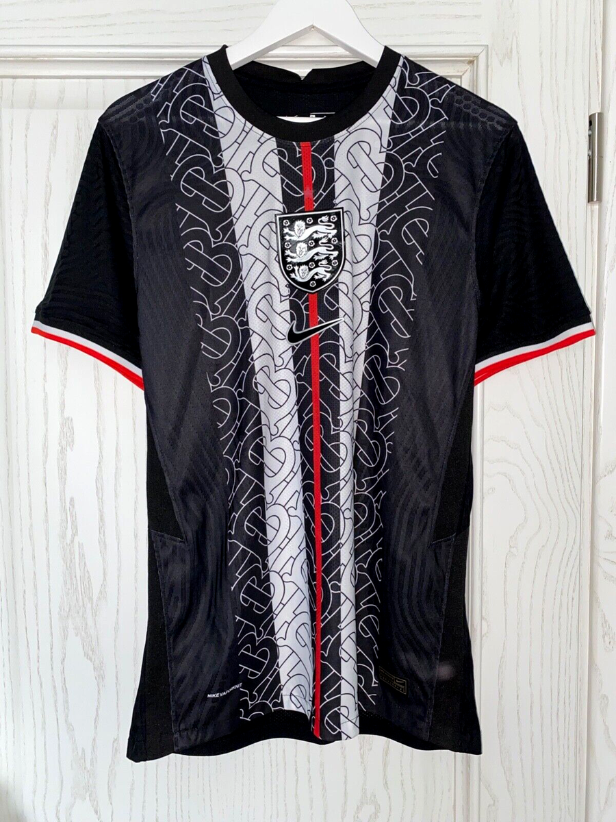 【未使用】ニューバランス　セルティックFC　トレーニングシャツ　XL　ブラック ENGLAND NATIONAL TEAM 2020 2021 TRAINING BLACK FOOTBALL