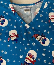 SB SCRUBS Snowmen Women Large Scrub Top WINTER HOLIDAY CHRISTMAS 🎄