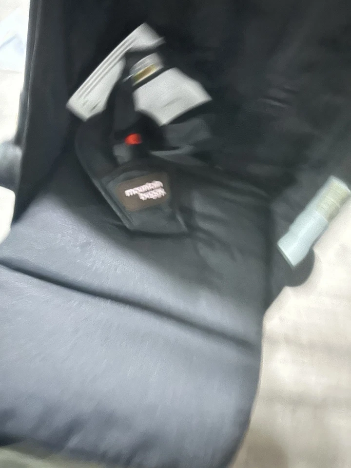 Mountain Buggy Nano Stroller Black New - Open Box - Image 2 of 4