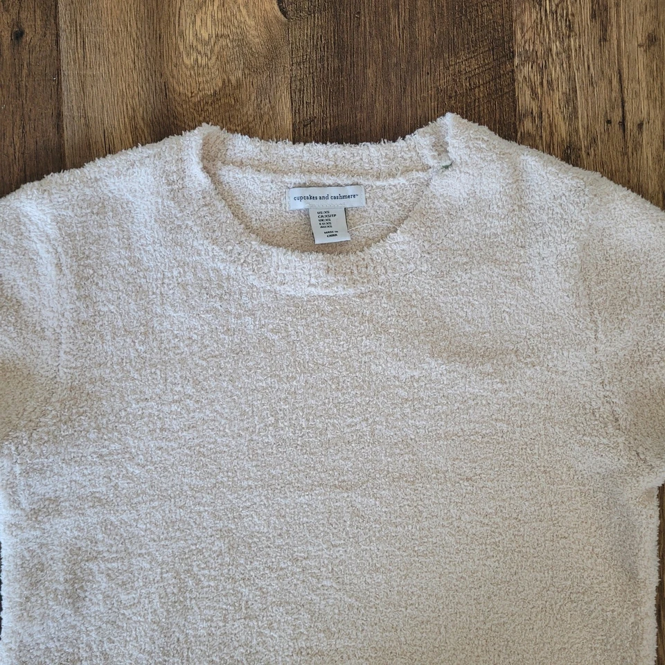 NUEVO CON ETIQUETAS Cupcakes y Cachemira Para Mujer XS Top Recortado Acogedor Prendas para Dormir Íntimas Suave Foto 4 de 4