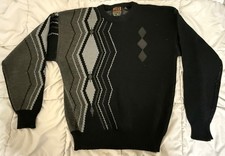 Vintage Men  s Sweater Large
