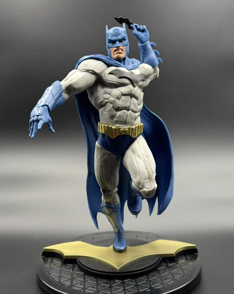 DC Collectibles DC Core Batman Statue - GameStop Exclusive - 20th Anniversary - Image 4 of 4