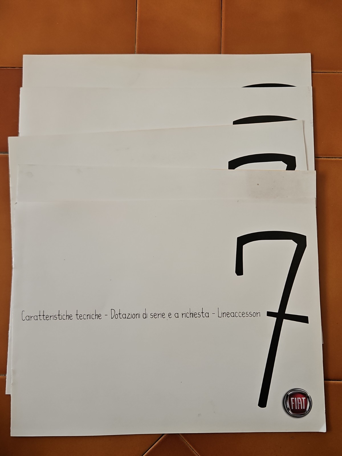 7 Vizi Per 7 Panda Caratteristiche Tecniche 5 Depliant Identici Lotto 07/2008