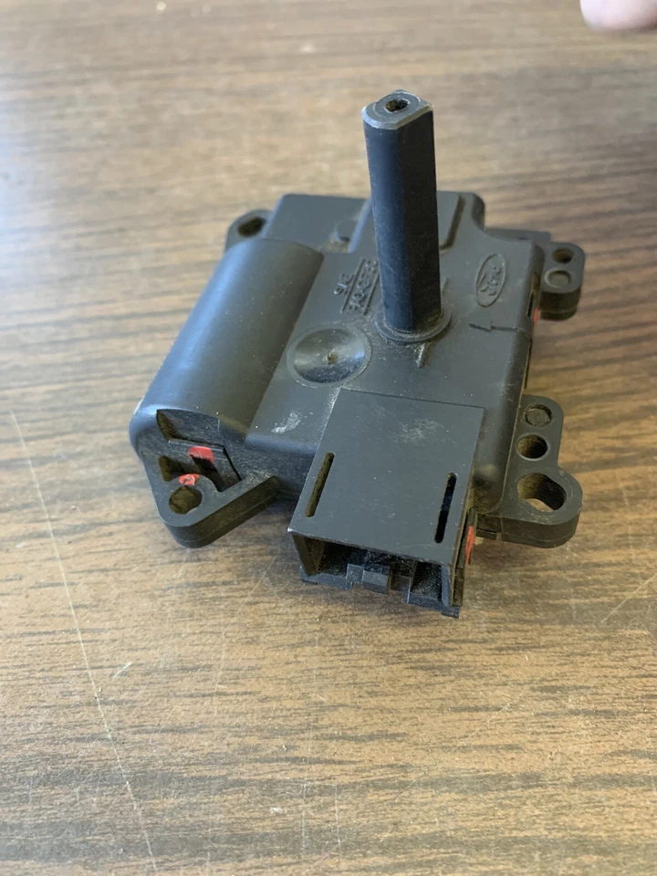 03 04 05 06 07 08 09 Lincoln Town atuador de controle de aquecedor CA para carro 3W1H-19E616-AA - Imagem 4 de 4