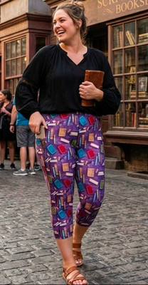 Purple Books of Magic Capris TC2 Fantasy NIB NEW Pocket 2X 3X Capri Leggings