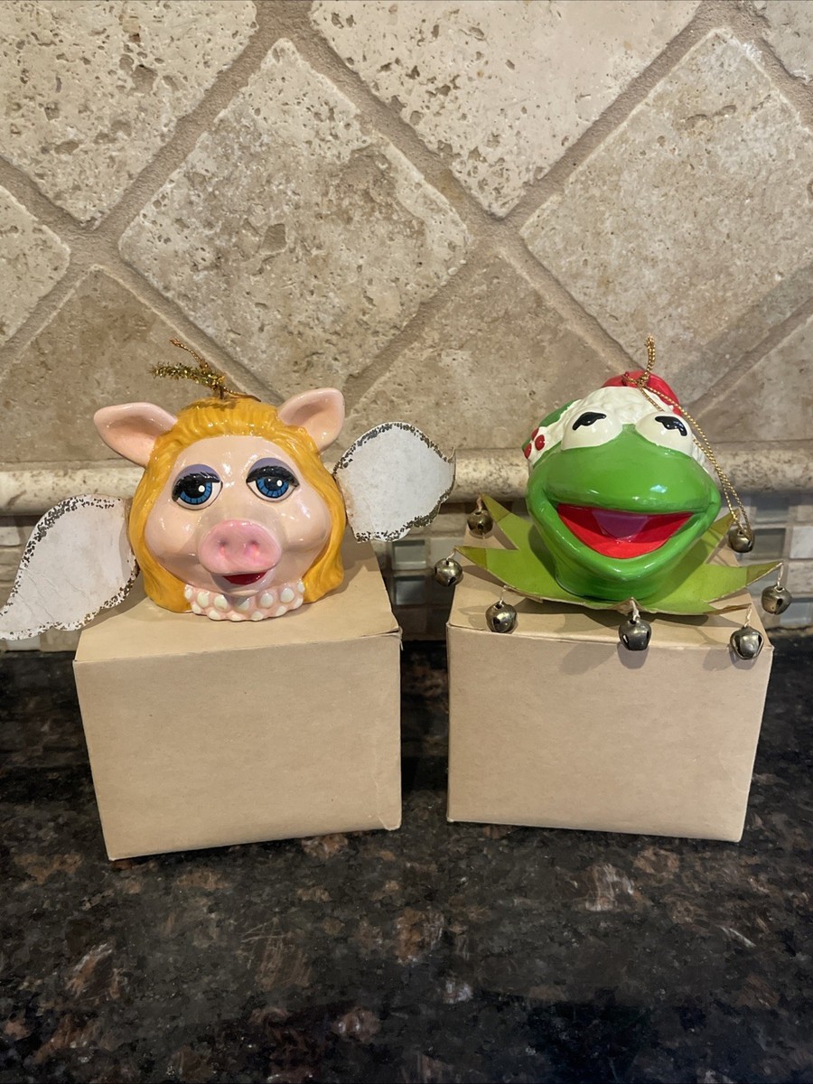 カーミット・ザ・フロッグ　ミス・ピギー オーナメント 1979 Henson Assoc Miss Piggy Angel And Kermit W/Boxes. Ornament