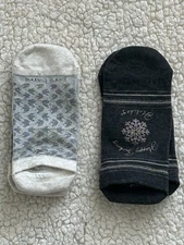 2 Pairs New Pure Barre Tavi Grip Yoga Socks Size S