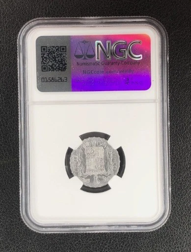 1945 Espanha 5 Cêntimos NGC MS65 Era Segunda Guerra Mundial Moeda Rara Franco Gem - Imagem 2 de 2