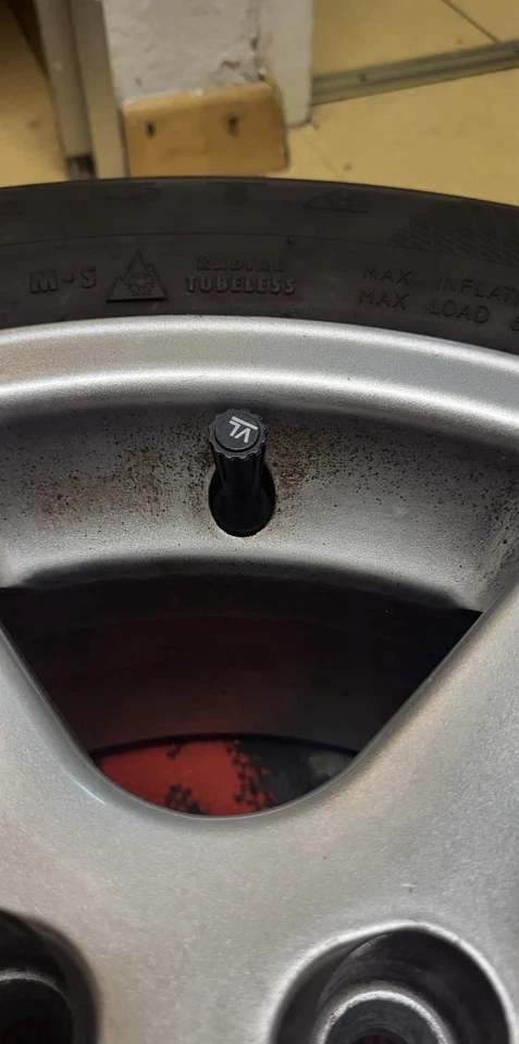 4x Titan Alufelgen mit Winterreifen 195/65 R15 91T – KBA 42973 - Bild 4 von 4