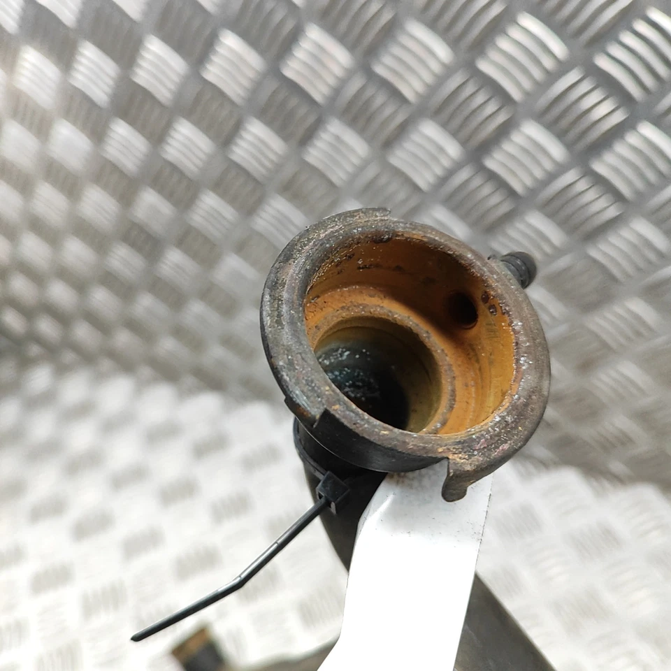 CHRYSLER LE BARON Cabrio MK3 Cooling Radiator 4401612 2.2 Petrol 109kW 1988 - Image 4 of 4