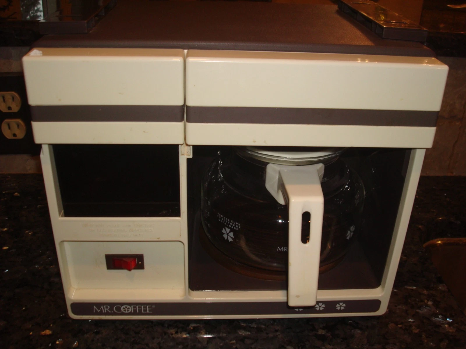 Vintage Mr Coffee Under The Cabinet 10 Cup Coffee Maker UTC-100 Space Saver Nice