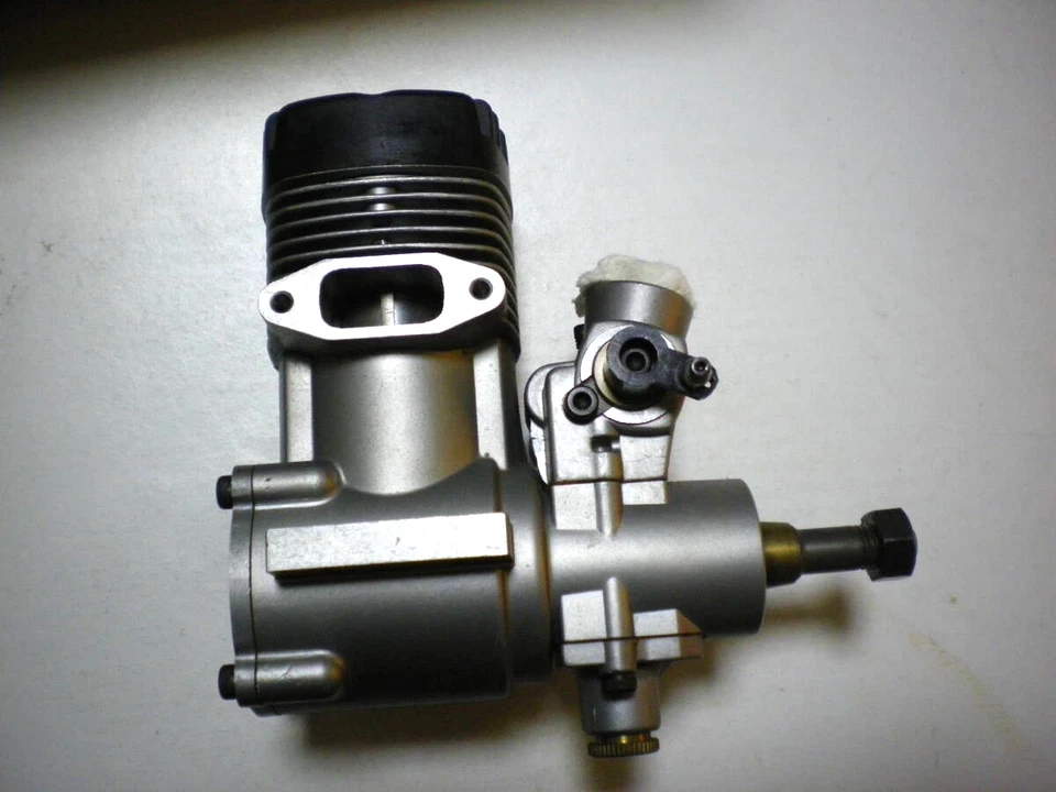 YS 61-SH Long 9.97cc Side Exhaust 2-Cycle Glow Engine for R/C Helicopters New - Image 4 of 4