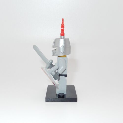 LEGO Minifigure #CAS440 | Kingdoms Lion Knight | Castle | Released 2010 | #7949 - Picture 2 of 5