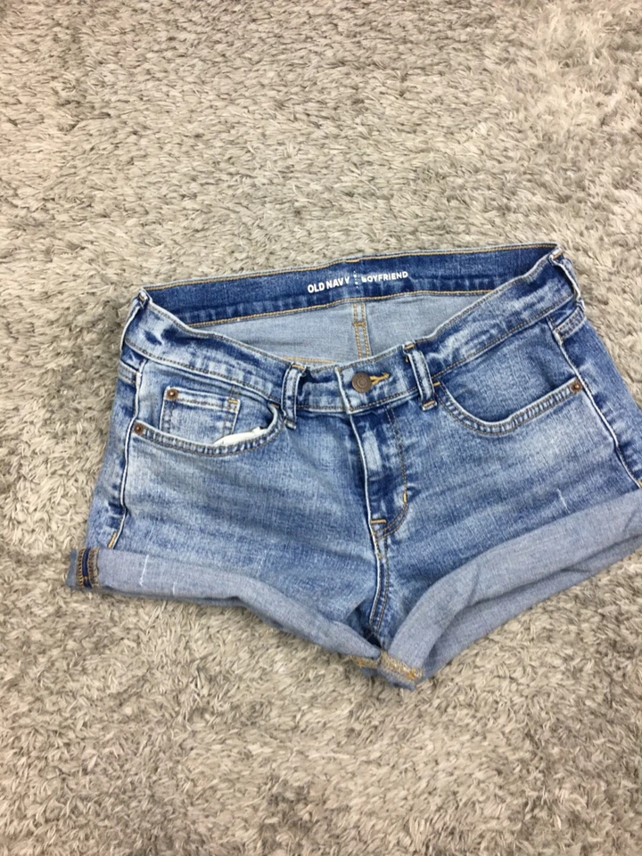Pantalones Cortos de Jean Old Navy Boyfriend Para Mujer Talla 4 Azul Denim Puños Lavado Medio Foto 4 de 4