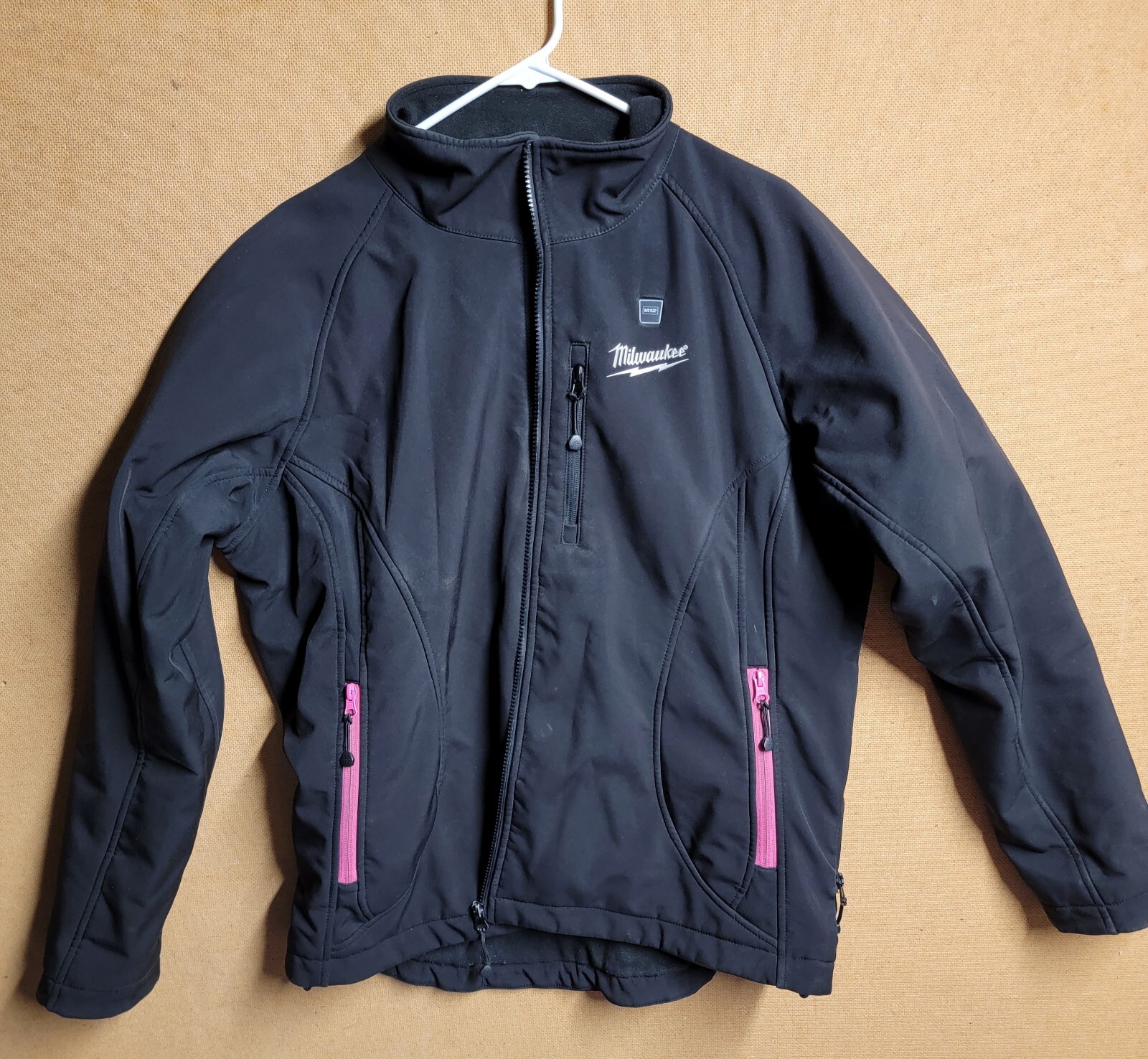 Milwaukee M12 Heated Gear Softshell Jacket Only Coat Women's XL Breast