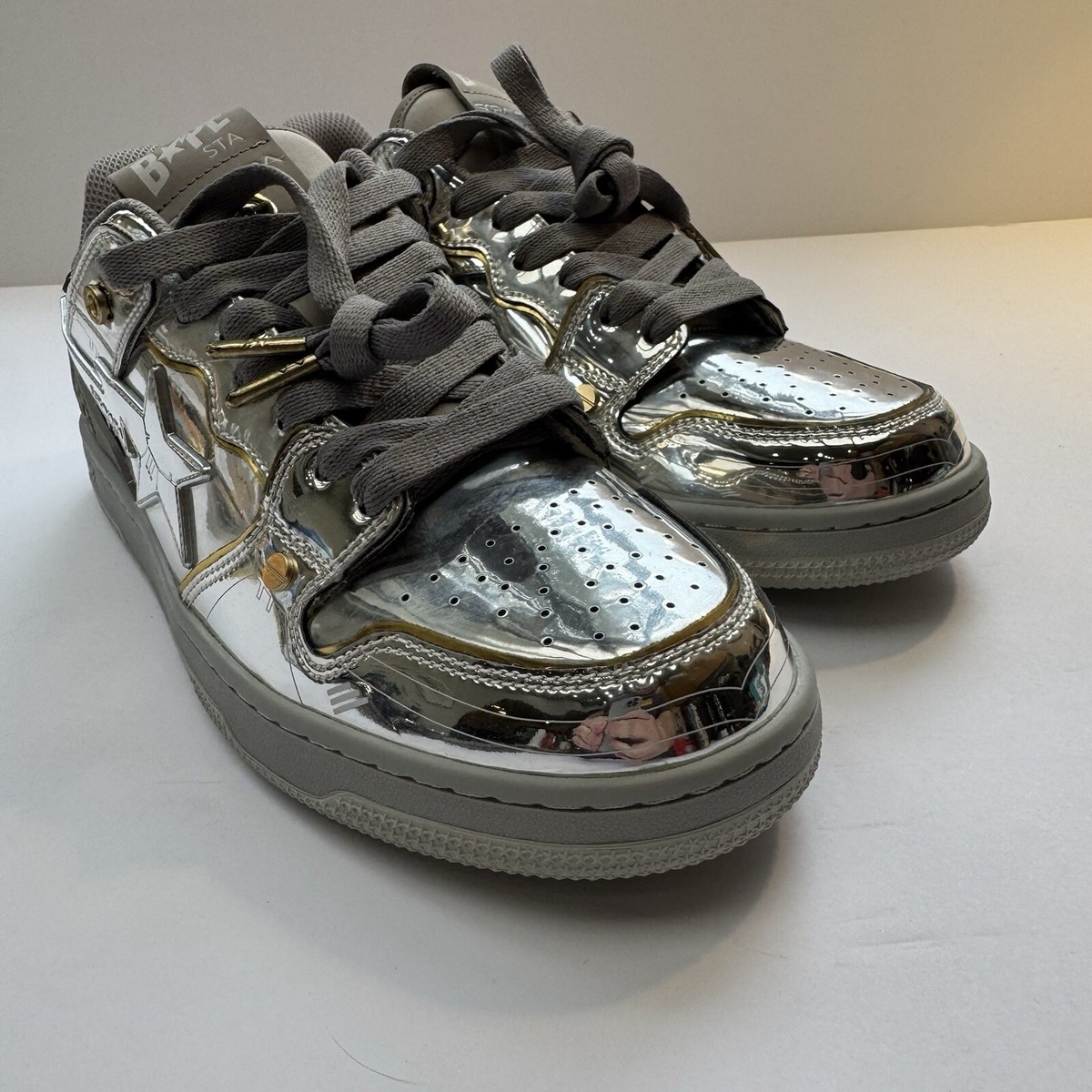 Size 10 - A Bathing Ape Hajime Sorayama x Sk8 Sta Silver