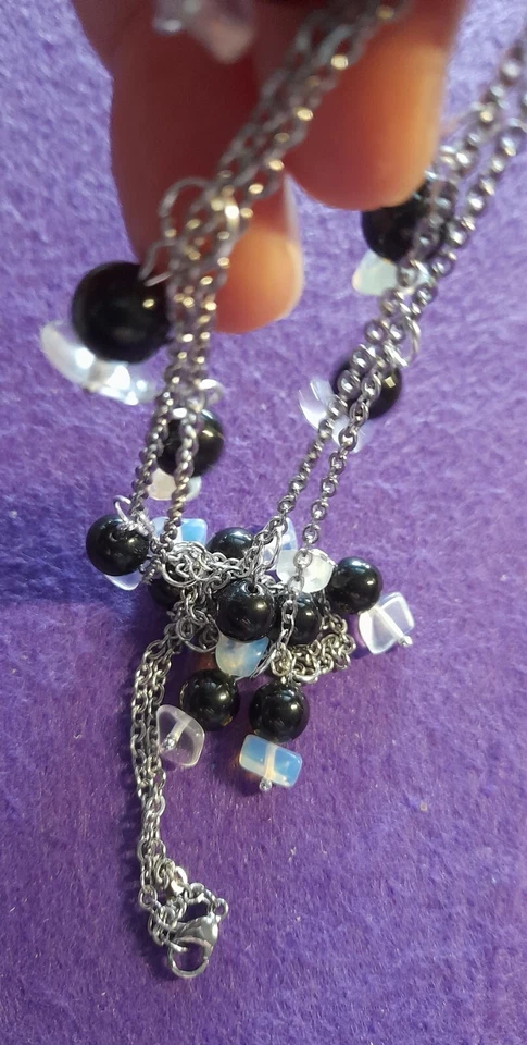 Necklace, Obsidian and Opal Chips, 80cm long, Stainless Steel Chain. 1 of a Kind - Imagem 2 de 4