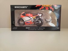 Minichamps Ducati Desmosedici Gp12 Ducati Team N 46 Motogp Season 2012 Valentino Rossi 1:12 122120046