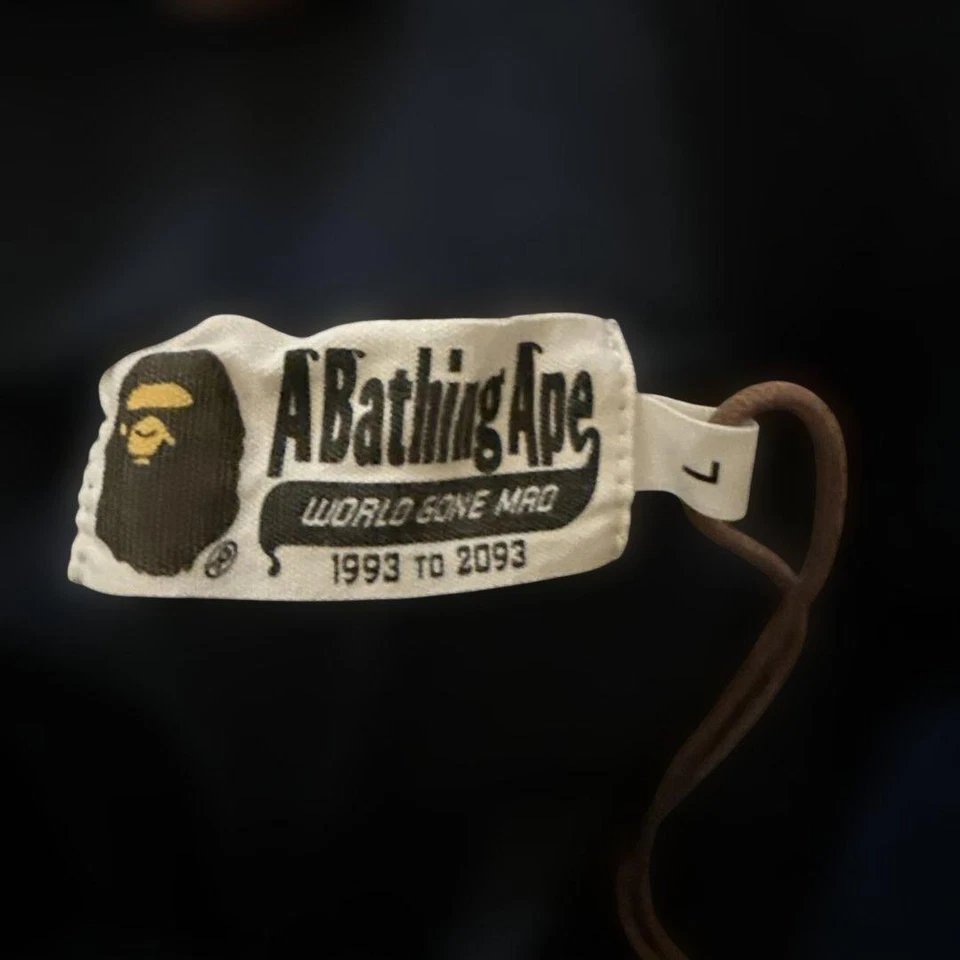 USED A BATHING APE NAVY SHORTS, SIZE L VERYGOOD - Image 3 of 4