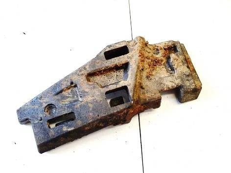 Front bumper foam support bar