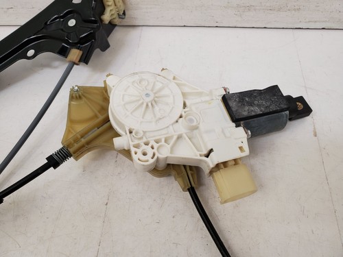 ✅ 07-13 OEM BMW E92 E93 335 M3 Front Passenger Door Window Regulator w/ Motor - Picture 3 of 13