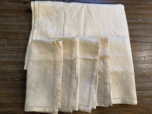 Vtg Linen Tablecloth Hemstitch Embroidered Rectangle 67"x102" 5 Napkins Heirloom