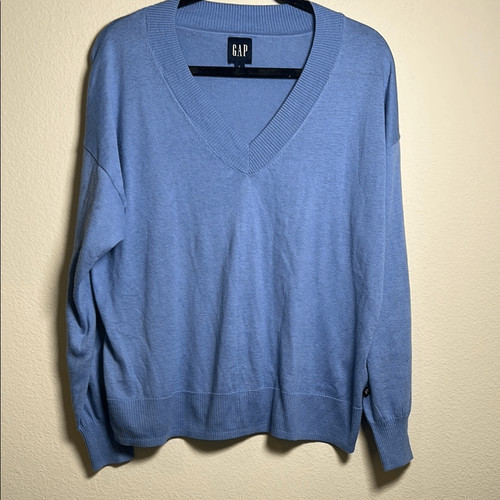 GAP Pullover Sweater