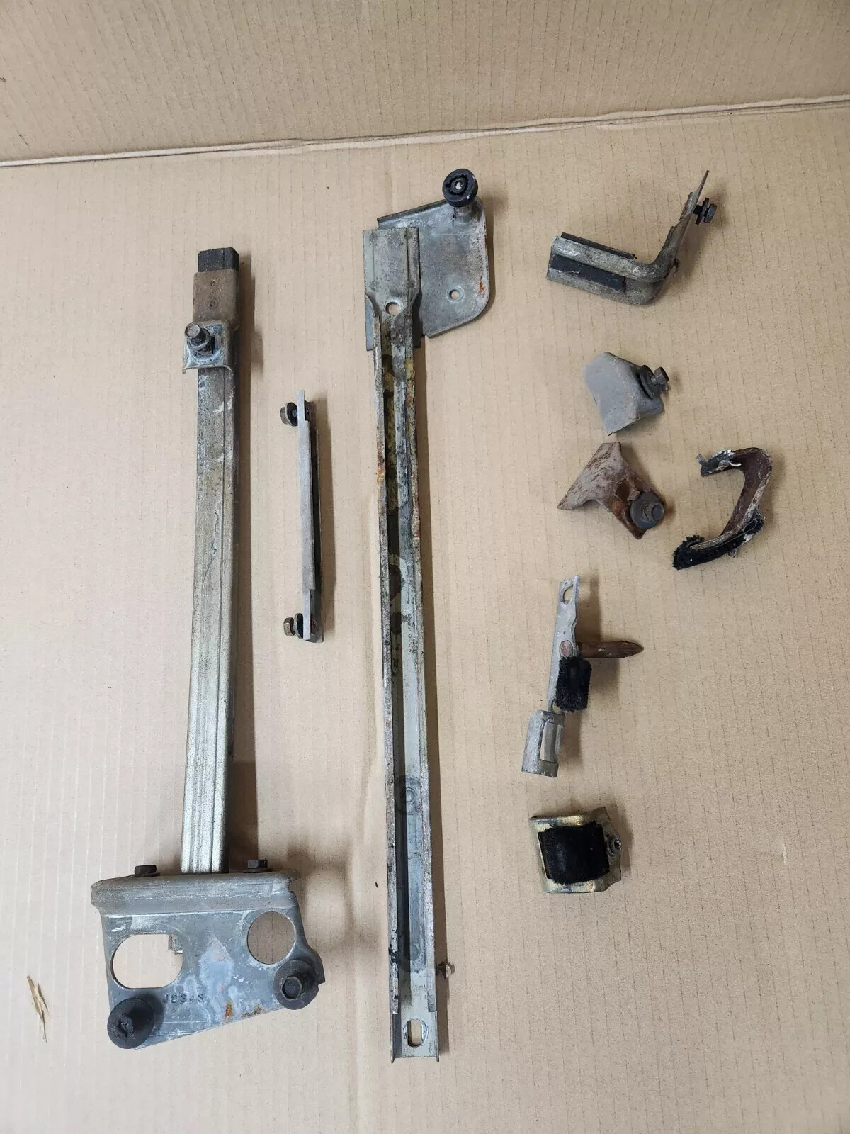 G Body LEFT Door Window Track Parts Felt Brackets OEM Driver LH 1978-1988