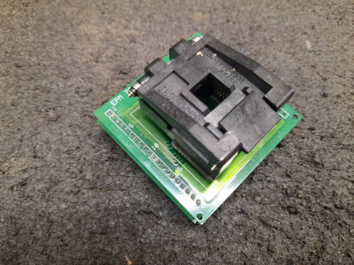 EPM-7032 YAMAICHI Chip Programming Adapter 44 PIN MODEL PLCC 44 to 40 DIP