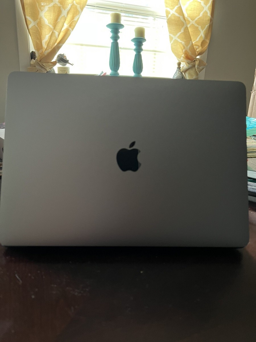 Apple MacBook Air 13in (256GB SSD, M1, 8GB) Laptop - Space Apple MacBook Air 13in (256GB SSD, M1, 8GB) Laptop - Space