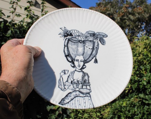 Anthropologie Ladies in Waiting Balducci Dinner Plate-A-1 - Picture 9 of 9
