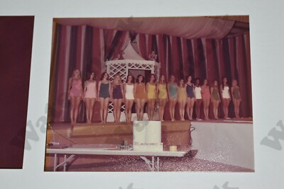 1970s beauty pageant candid pretty girls swimsuits VINTAGE PHOTOGRAPH Fi