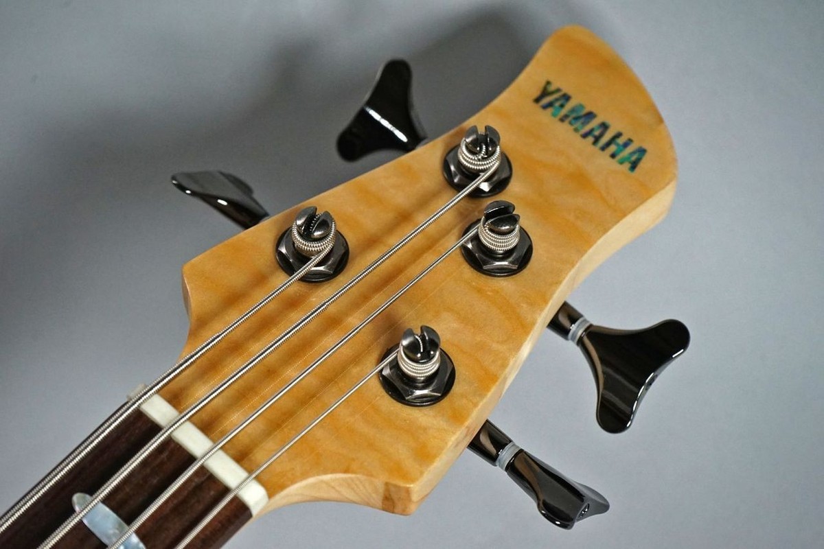 YAMAHA TRB1004J 4.16kg Electric Bass Guitar W/Gig Bag Used