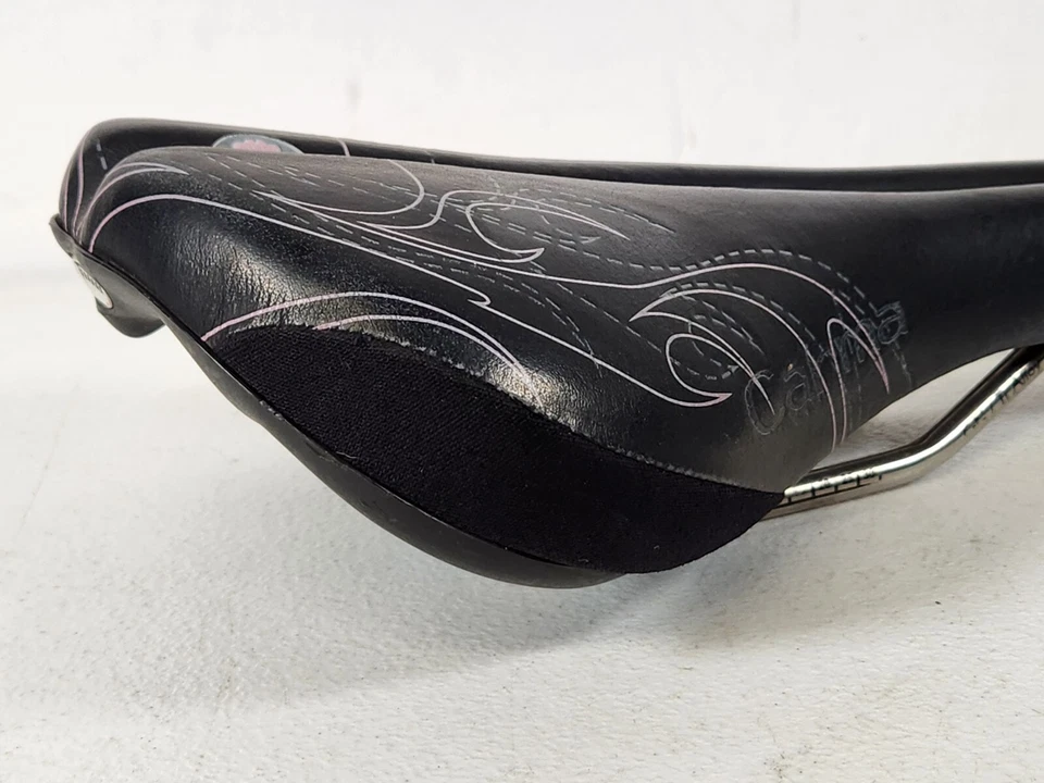 Asiento de bicicleta Serfas Carma Performance Saddle Series 152 mm para mujer  Foto 3 de 4