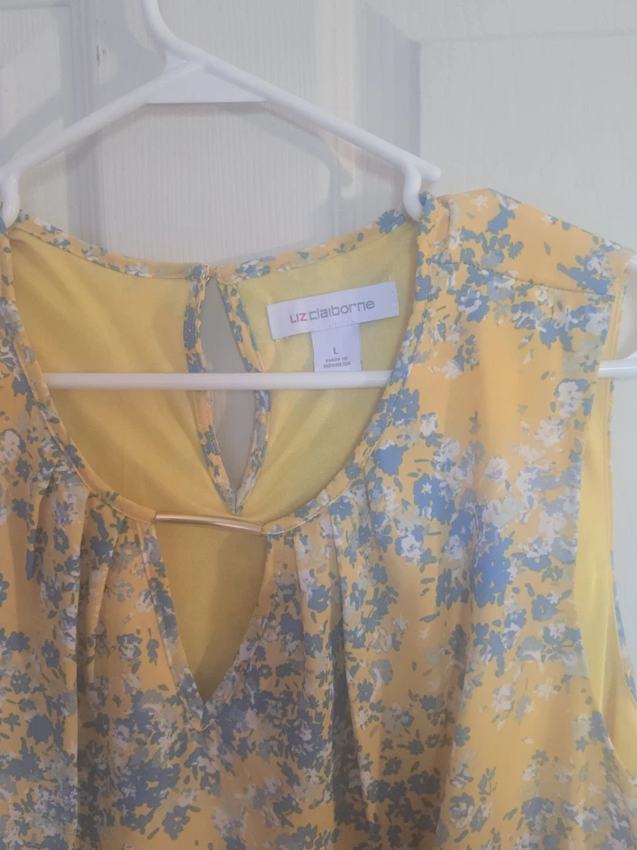 Blusa Cabi Front Porch tamanho médio floral gola V sem mangas amarela branca 5726 NOVA - Imagem 2 de 4