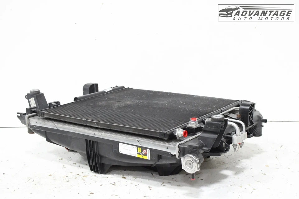 2016-2018 RAM 1500 3.6L ENGINE RADIATOR W/ AC CONDENSER COOLER & FAN SHROUD OEM - Image 3 of 4