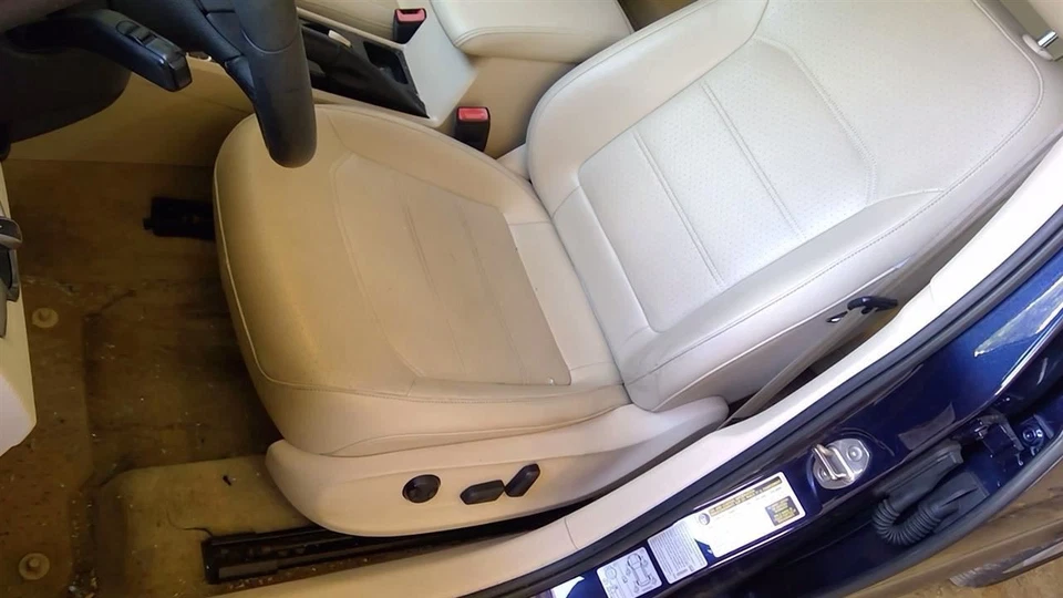 Asiento delantero de cuero sintético para conductor bronceado eléctrico para 12-15 PASSAT 10305800 Foto 2 de 4