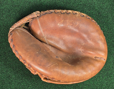 Vintage Airex Pro Model C-760 Baseball Catcher's Mitt 30''