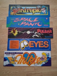 Pulsar game Marquee Gremlin Sega