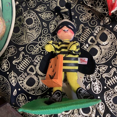Annalee Mobilitee 7in Halloween Bumble Bee Kid 1998 Hard To Find