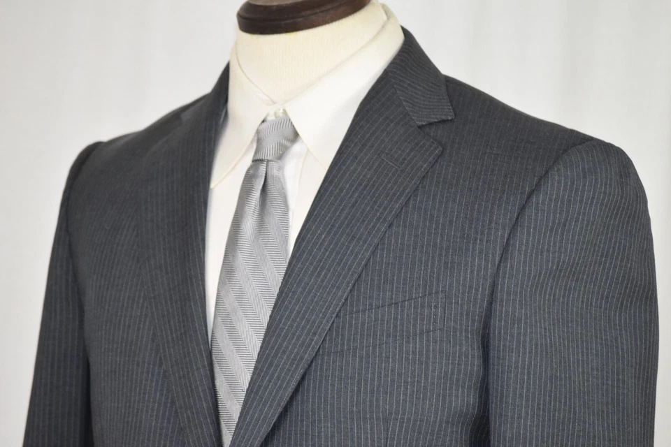 Xlent $2295 ETRO Medium Grey Pinstripe Flat Front Side Vent SUIT 36 R Slim 38 R - Image 3 of 4