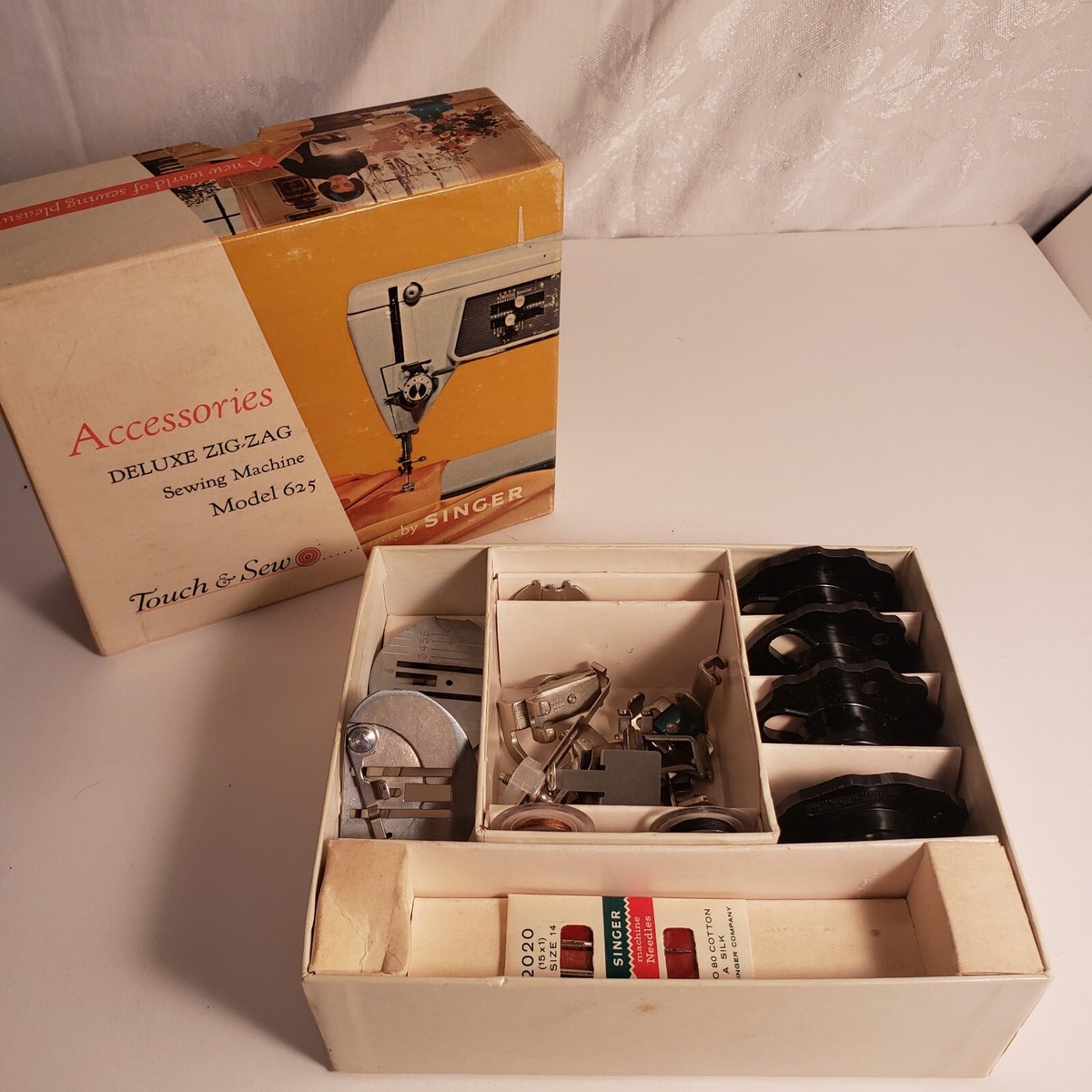 ミュージシャン IKE 4.18 LIMITED ACCESSORIES SET Singer Touch and Sew Accessories Deluxe Zig-Zag Model 625