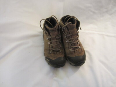 Preowned Men's Size 6 (EU 38.5) (JP 24.5) OBOZ Hiking Shoes