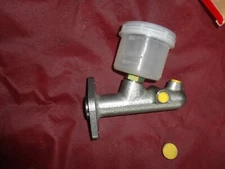 1965 80 Renault 12  Brake Master Cylinder with reservoir Jar