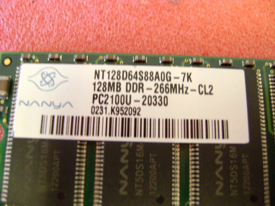 Dell Dimension 2350 128MB DDR RAM PC2100U 266MHz Memory NT128D64S88A0G-7K - Image 2 of 2