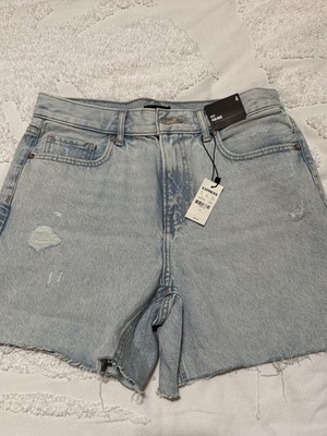 NWT Express Womens Jean Shorts Size 4 Light  Denim Midi High Rise Distressed NEW