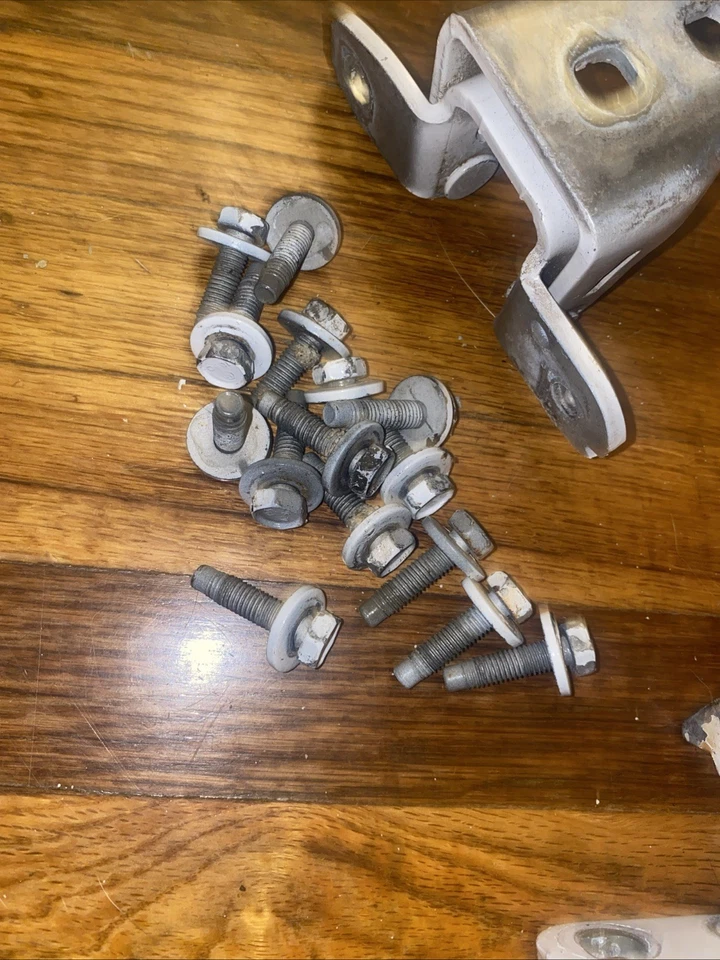 Dodge Ram 2500 2015-2018 (4 puertas) juego completo de soportes/bisagras de puerta superior e inferior Foto 4 de 4