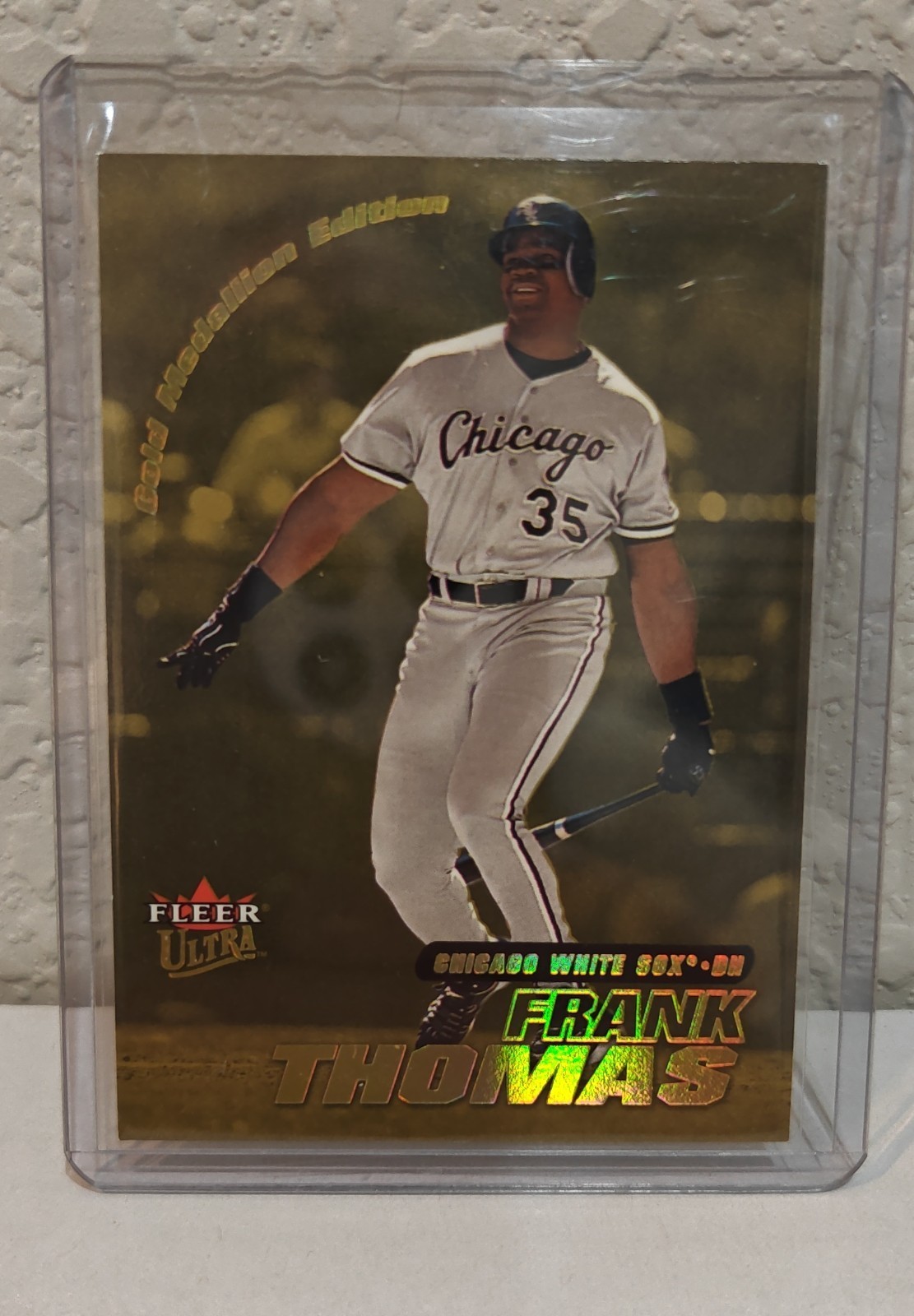Frank Thomas #137 Baseball Cards 2001 Ultra trading card — raw and PSA graded price guide